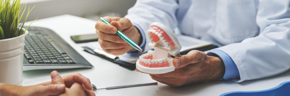 Como é feito o tratamento ortodôntico com implante dentário? – Oral Dente